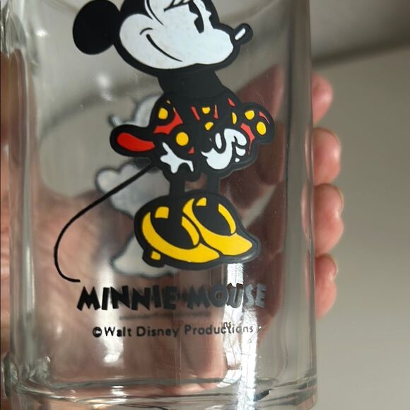 Colorful ceramic mugs perfect for dining - Picture 3 of 5